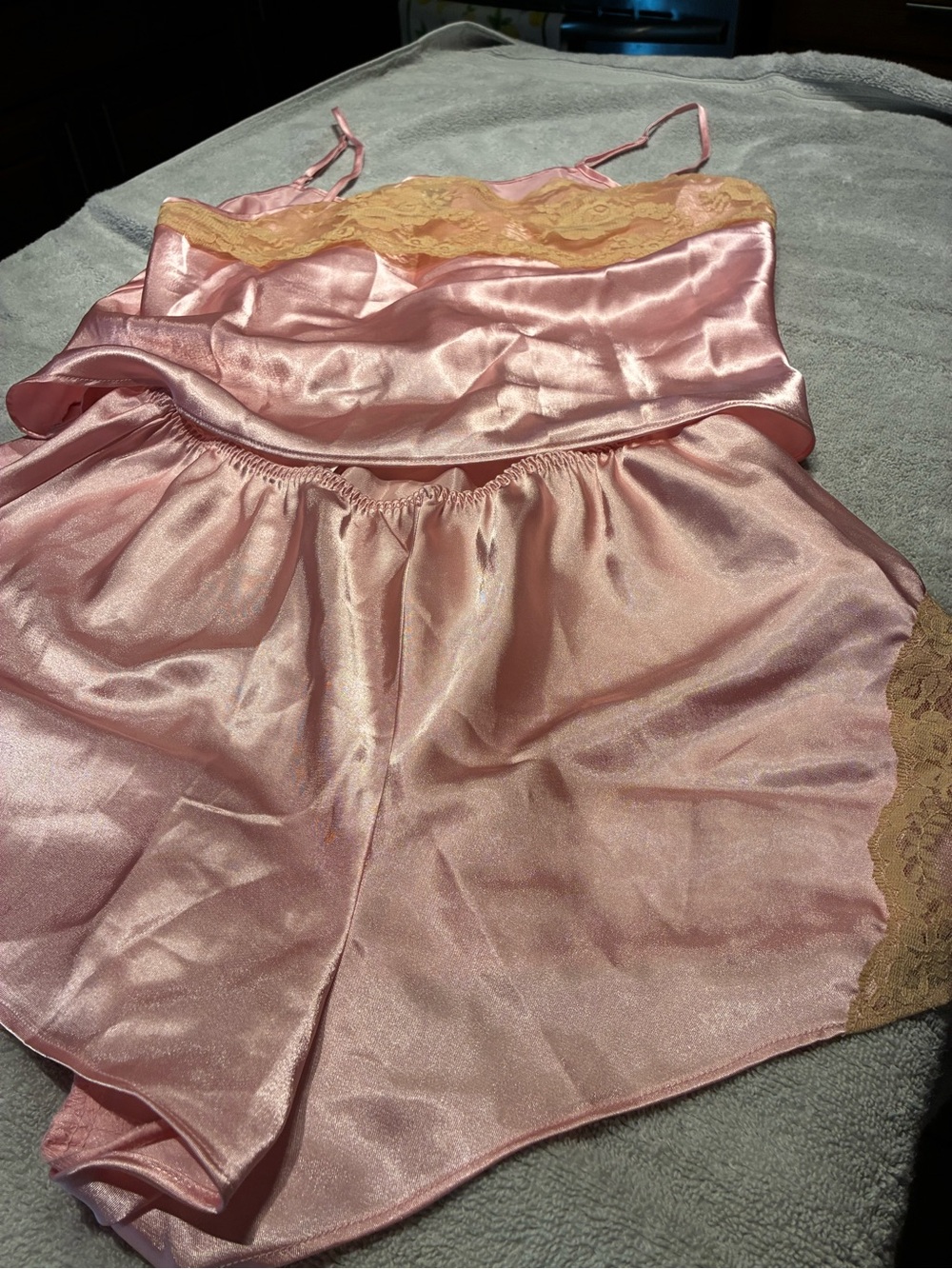 NWOT Pink 2 piece Pajama short set Medium